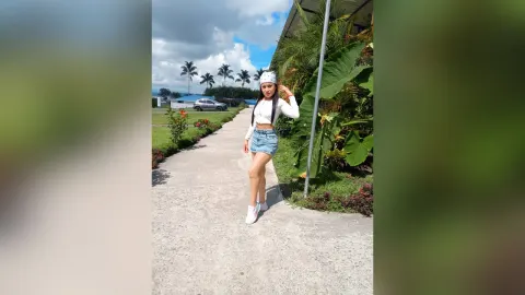 NinaBallack — Walking