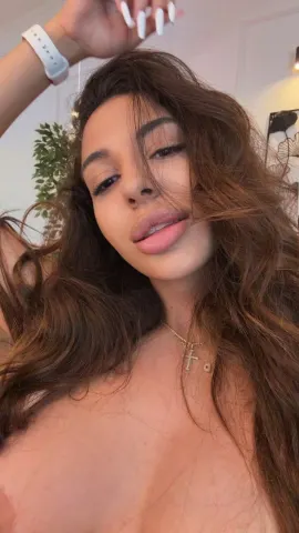 IsabellRay — Streamate Photos