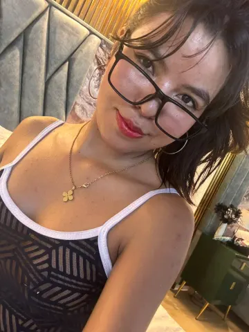 Dulce_Glamor — Streamate Photos