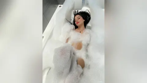 CrissRusso — SHOWER HOT