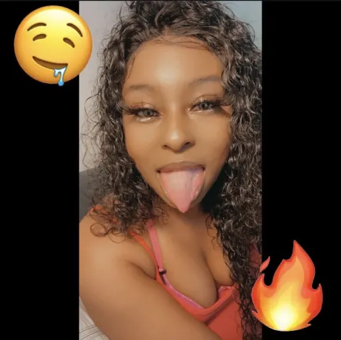 CandiiRaiin — Streamate Photos