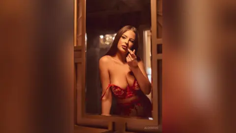 VenusLinn — Craving your heat💦