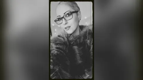 LeslieEden — .