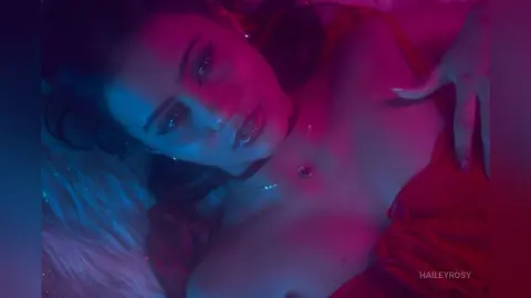 HaileyRosy — 👄🎇💋