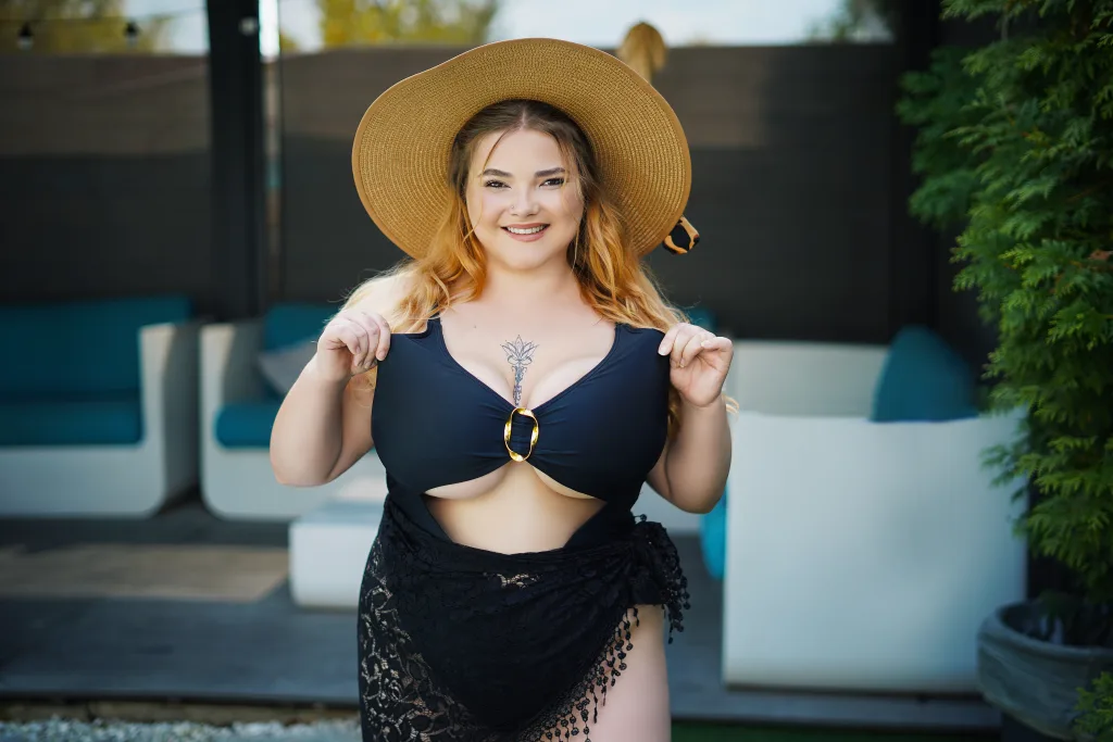 CurvyXAlly — Streamate Photos