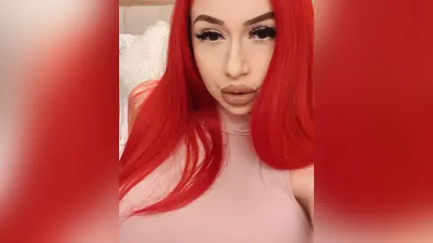 Noir — Selfie