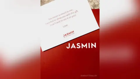 Personalized heartfelt gift card with handwritten message on a red background for a romantic sentiment.