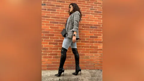 ArleenHunter — those boots are made for walkin'