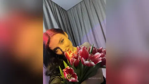 NicoleLuxe — my selfie🍓