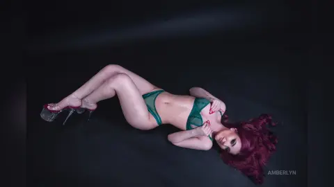 AmberLyn — Sweet Glance