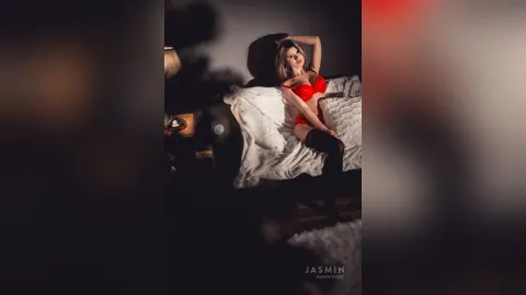AlessiaThiery — Red
