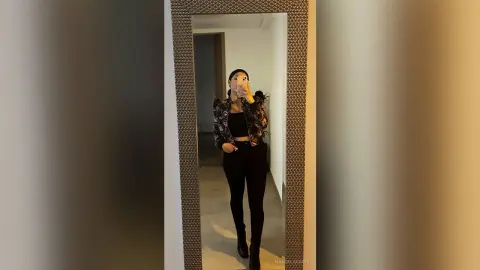 ManuelaGarci — 🖤