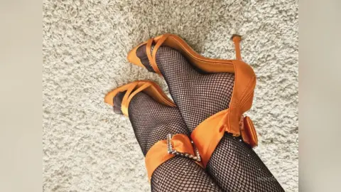 RoxyDeViss — My feet 🥰