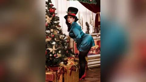 AndreaDarwish — Merry Christmas 2025 