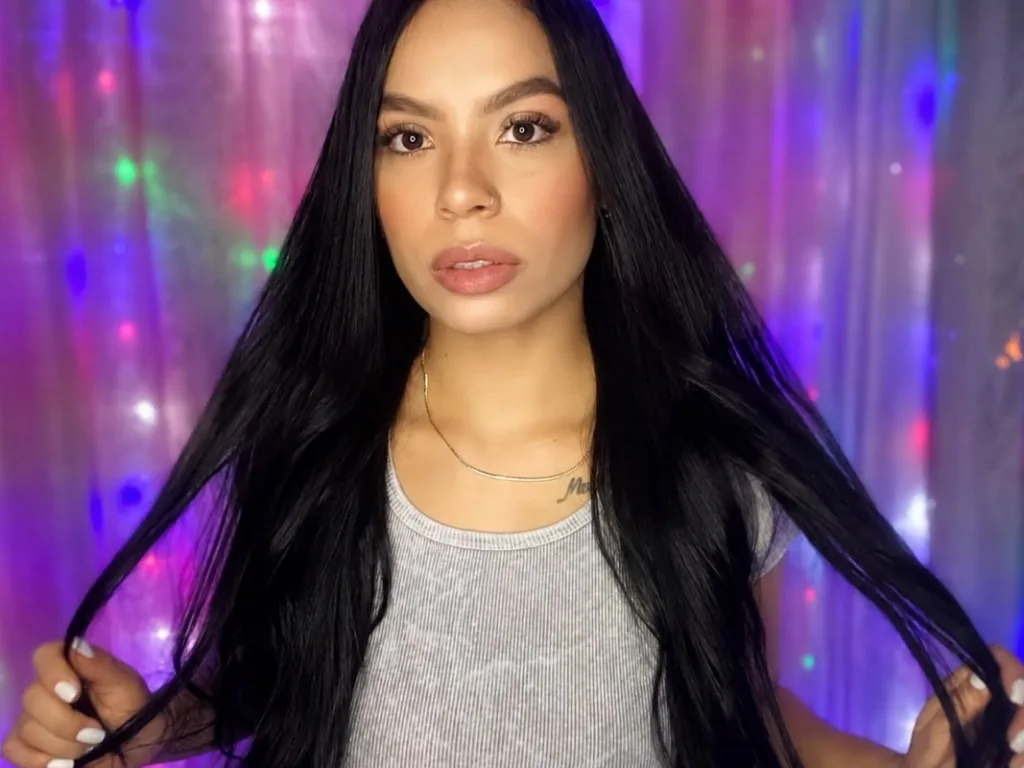 Sabrynna_Rosswood — Streamate Photos