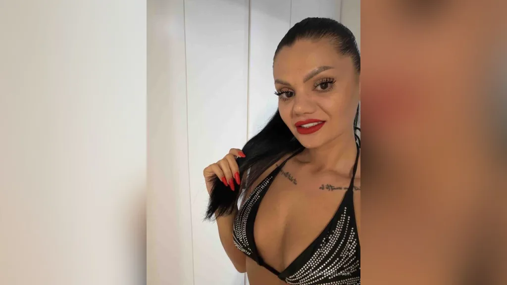 AmayaBlack — live cam