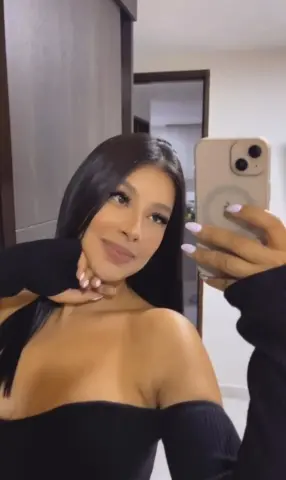 Annieclar22 — Streamate Photos