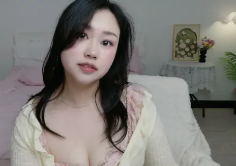 Lrenelvy — Streamate Photos