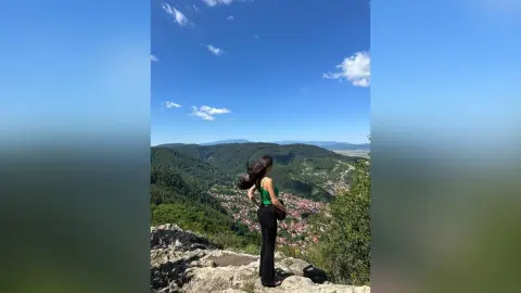 Julya — vacay