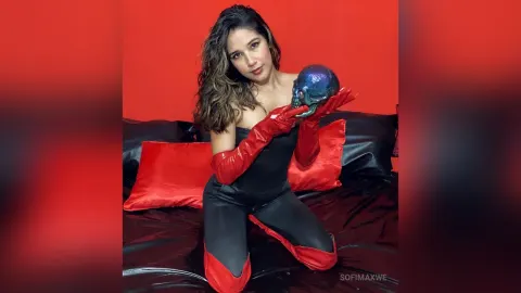 SofiMaxwe — K