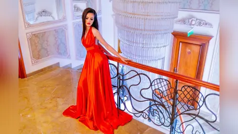 Missy — Red dress