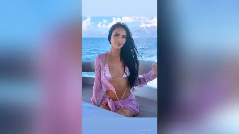 JasminRey — Me)
