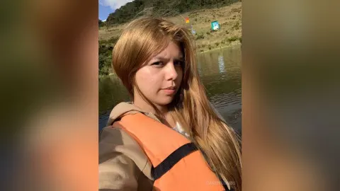 CassieCombs — moments of me 😆😆☺️
