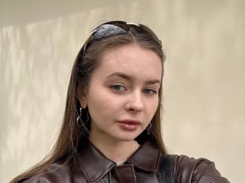 RhiannonCastano — LiveJasmin cam model