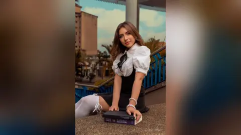 KateGale — In Campus