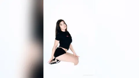 AriGraynore — red flag but hot