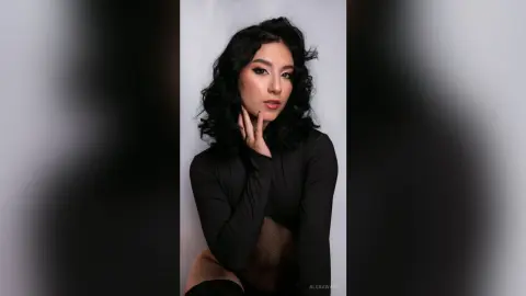 AlexaWane — In black sensual