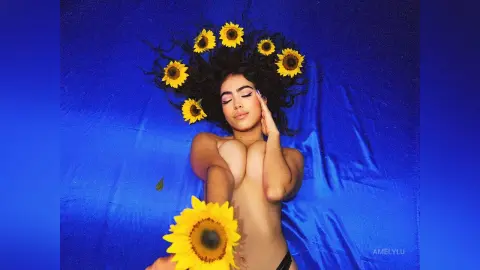 AmelyLu — 𝕤𝕦𝕟𝕗𝕝𝕠𝕨𝕖𝕣𝕤