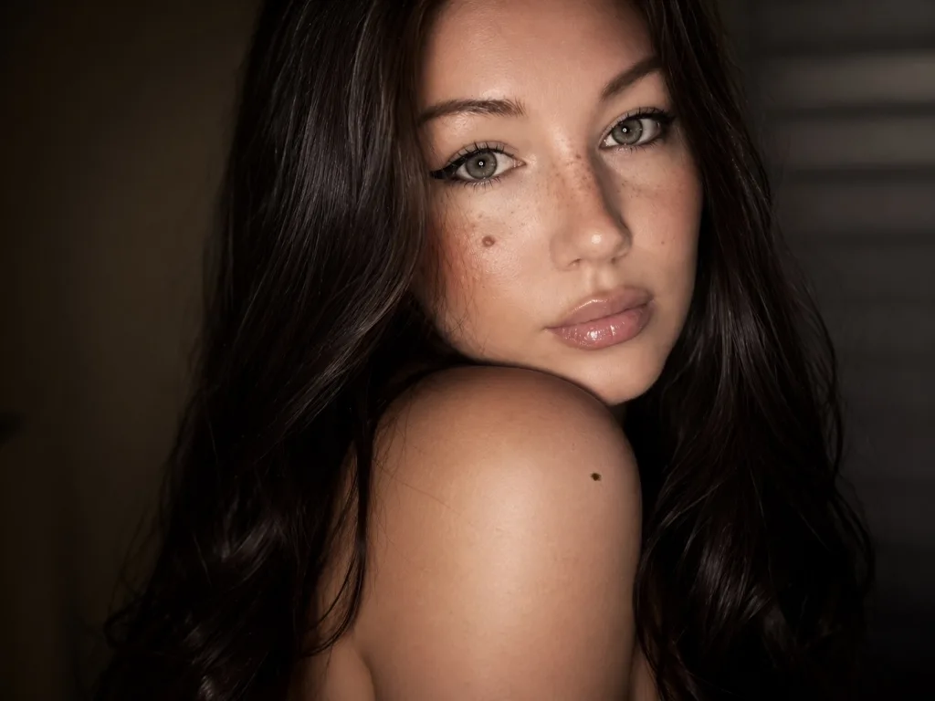Liya_Lynn — Streamate Photos