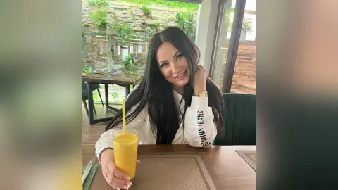 VictoriaJunes — Classy is my middle name