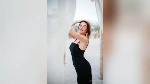 LoreneMoore — 😍😍