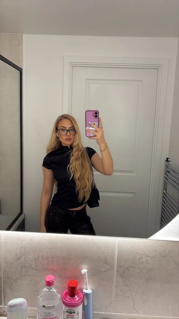AlainaRosee — Streamate Photos
