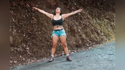 AngieBlackmore — Woman on the silver Mountain ⛰️
