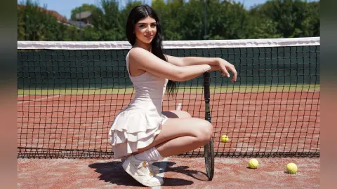 JessieDale — Hot on the Court