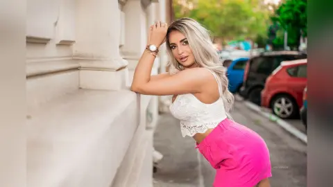 Jessy — Pink vibes all over