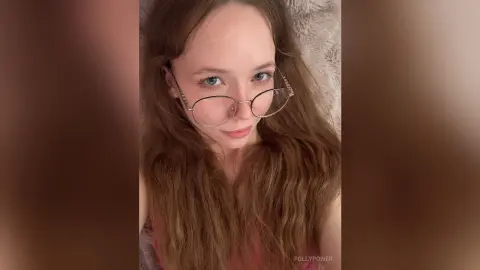 PollyPower — does these glass look sexy on me💋?