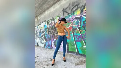 TaniaRaymond — Divine Lady