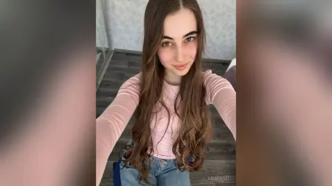 LeiaFrost — More of me