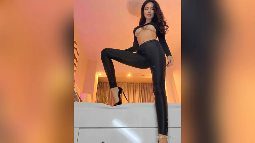 ValerieSins — Outfits and Roleplay