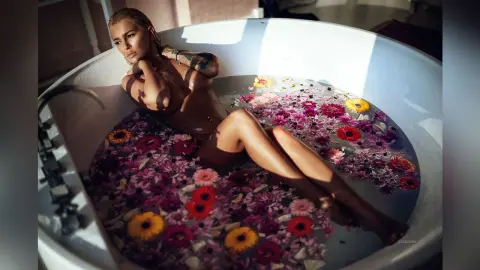 Lexi — flower
