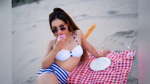 AlizeeBlair — fun in the sun