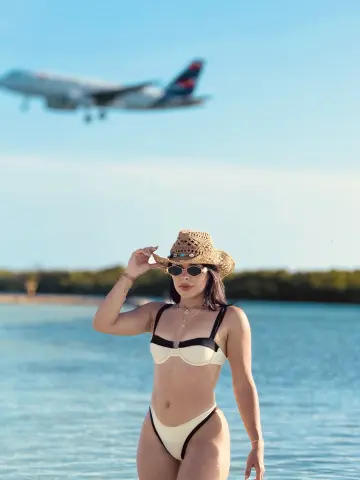 AlexaEvanss — Streamate Photos