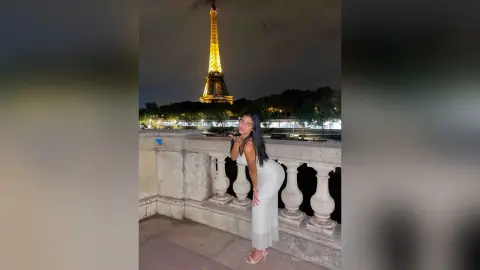 MiahGarcias — Paris, oui oui