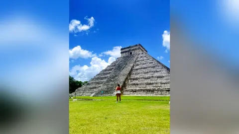 IvonneSantana — 1