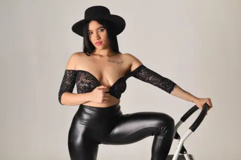 Daniellapic — Streamate Photos
