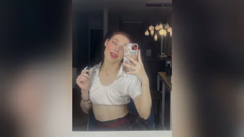 NicoleLuxe — my selfie🍓